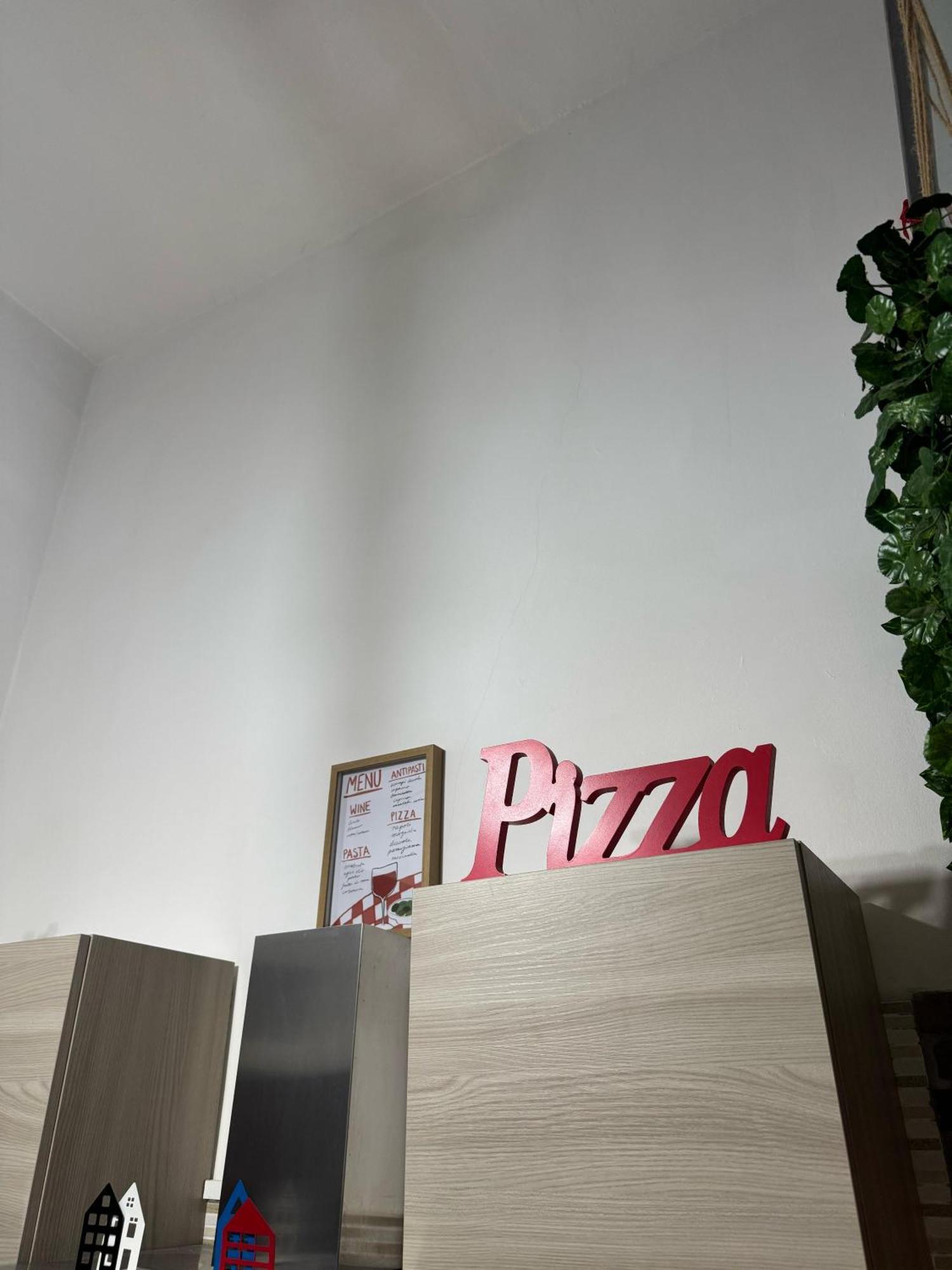 Frizzi & Lazzi House Lägenhet Neapel Exteriör bild